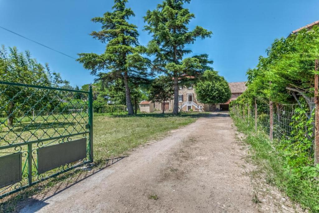 彭特·圣特斯普利特L'Ardeche En Provence Avec Jardin Ombrage别墅 外观 照片